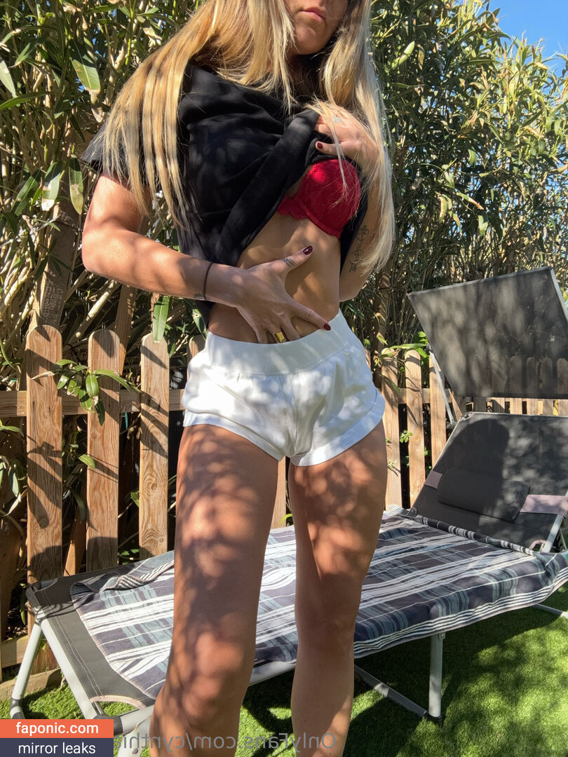 Cynthia Bouzignac, cynthiabgc, cynthiabouzignac Çıplak Sızıntılar OnlyFans Fotoğraf #113