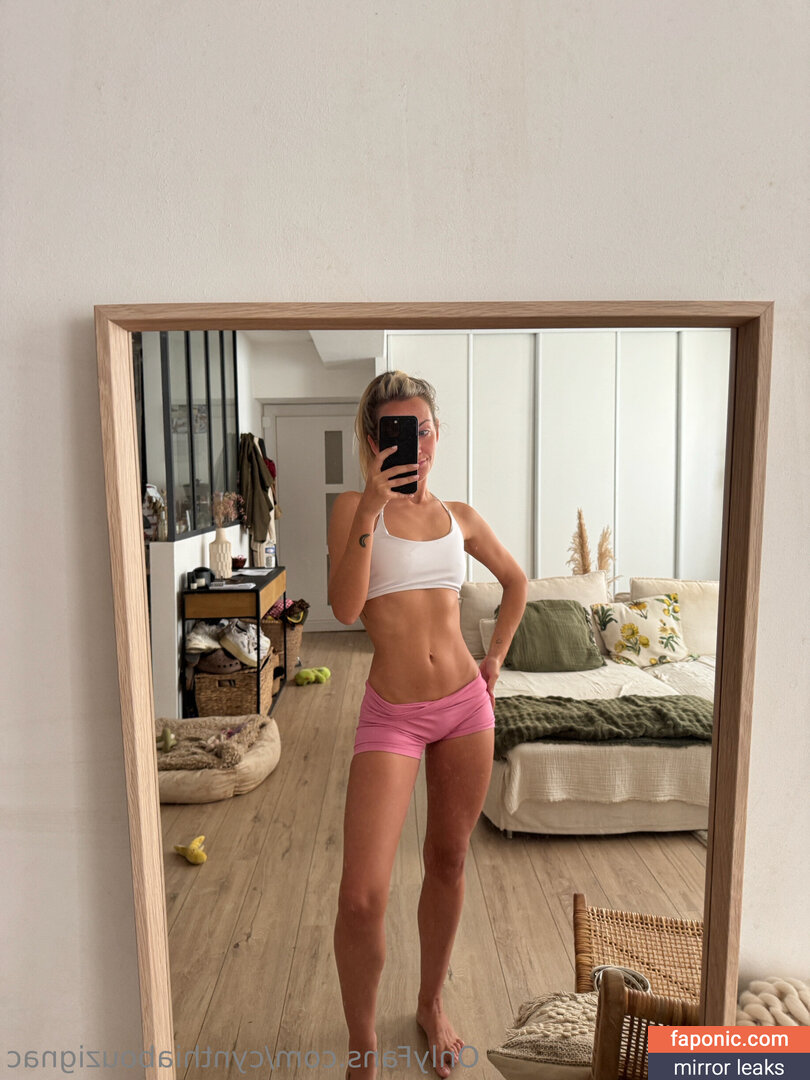 Cynthia Bouzignac, cynthiabgc, cynthiabouzignac Çıplak Sızıntılar OnlyFans Fotoğraf #134