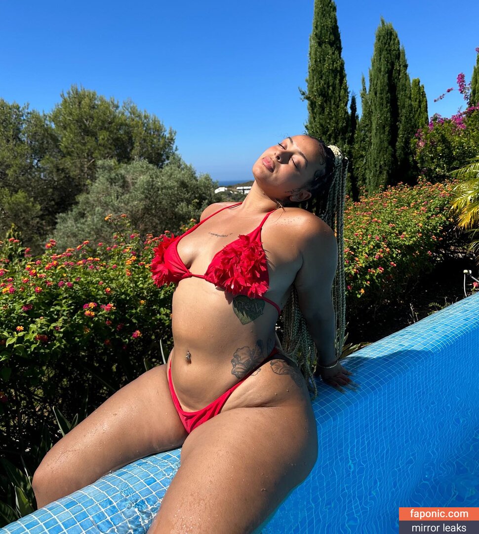 Leethiopienne, https: Çıplak Sızıntılar  Fotoğraf #5