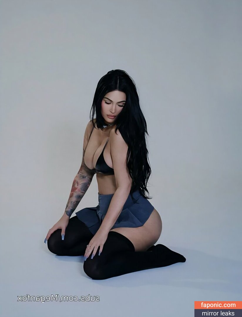 Megan Fox, megan_fox, meganfox Çıplak Sızıntılar OnlyFans Fotoğraf #11