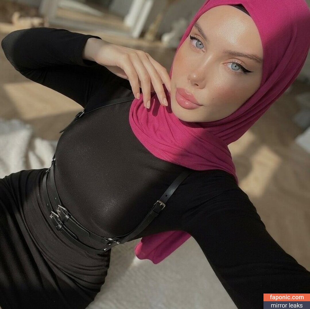 heliosari, heliosri, sariikubraa Çıplak Sızıntılar  Fotoğraf #12