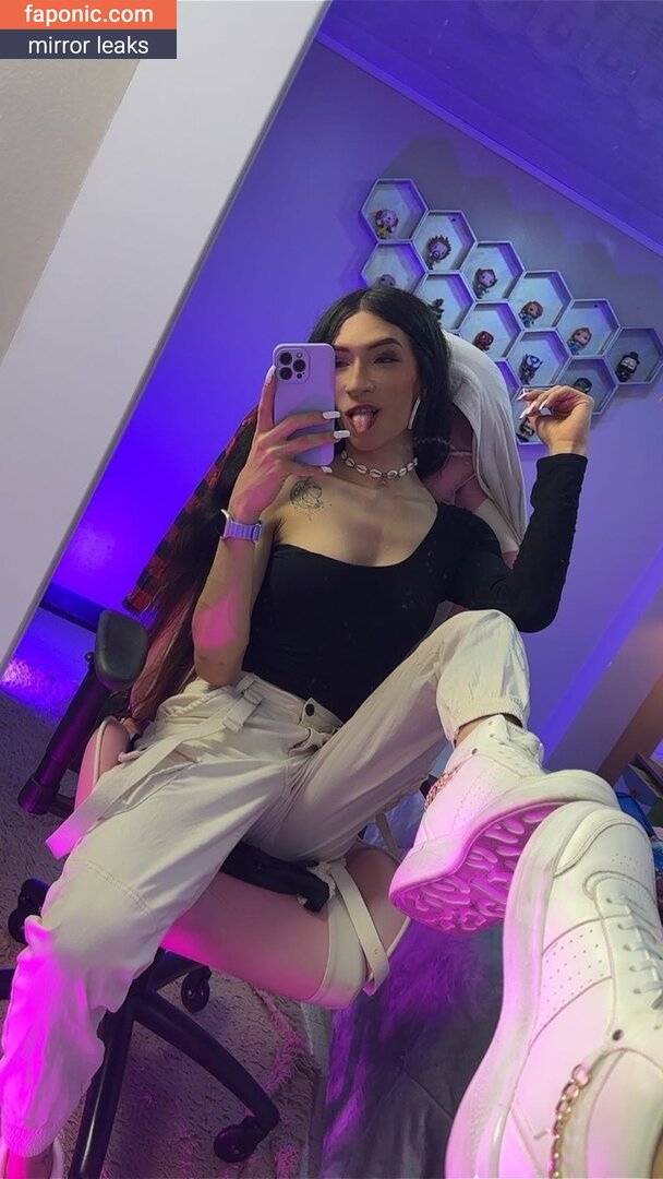 Kyllie Fox, _KylieFox_, https:, kyliefoxxy, kylliefox, kylliefox_ Çıplak Sızıntılar OnlyFans Fotoğraf #17