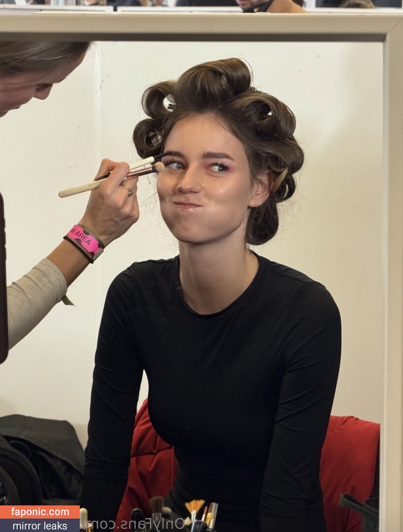 Anna Malyg0n, mmollyyy.ann Çıplak Sızıntılar  Fotoğraf #262