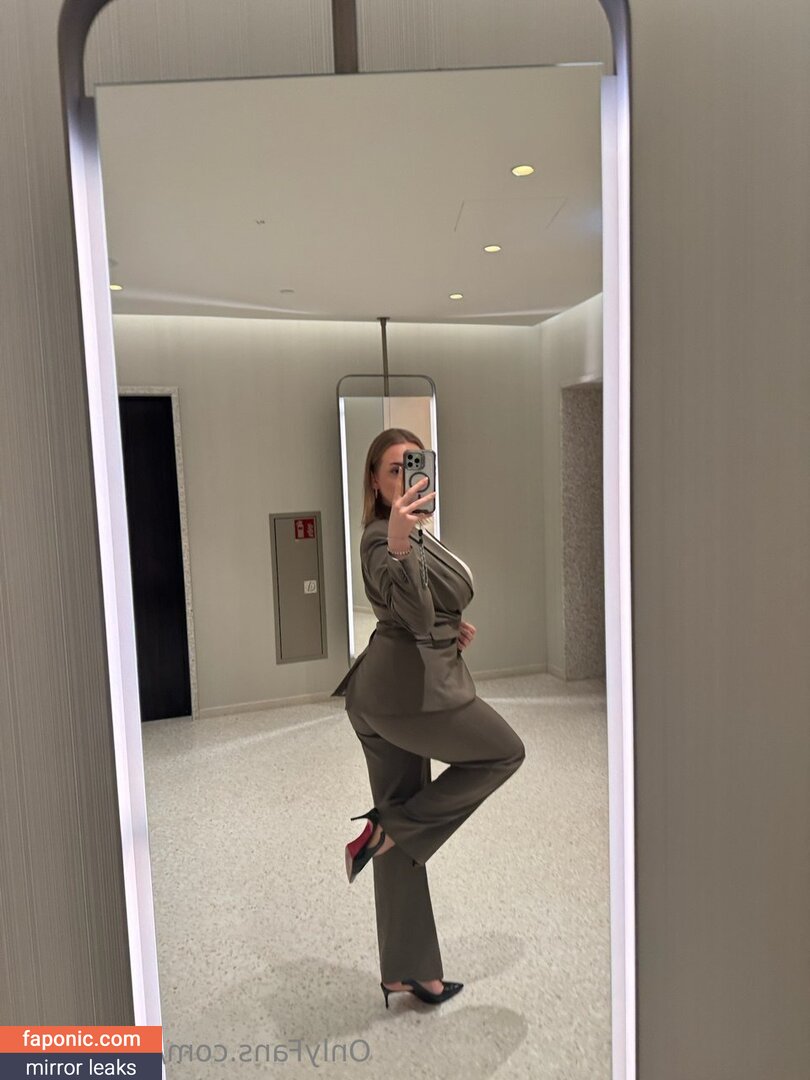 Ema.santi, doctora.santi, emasanti5, fraudrsanti, https: Çıplak Sızıntılar OnlyFans Fotoğraf #5