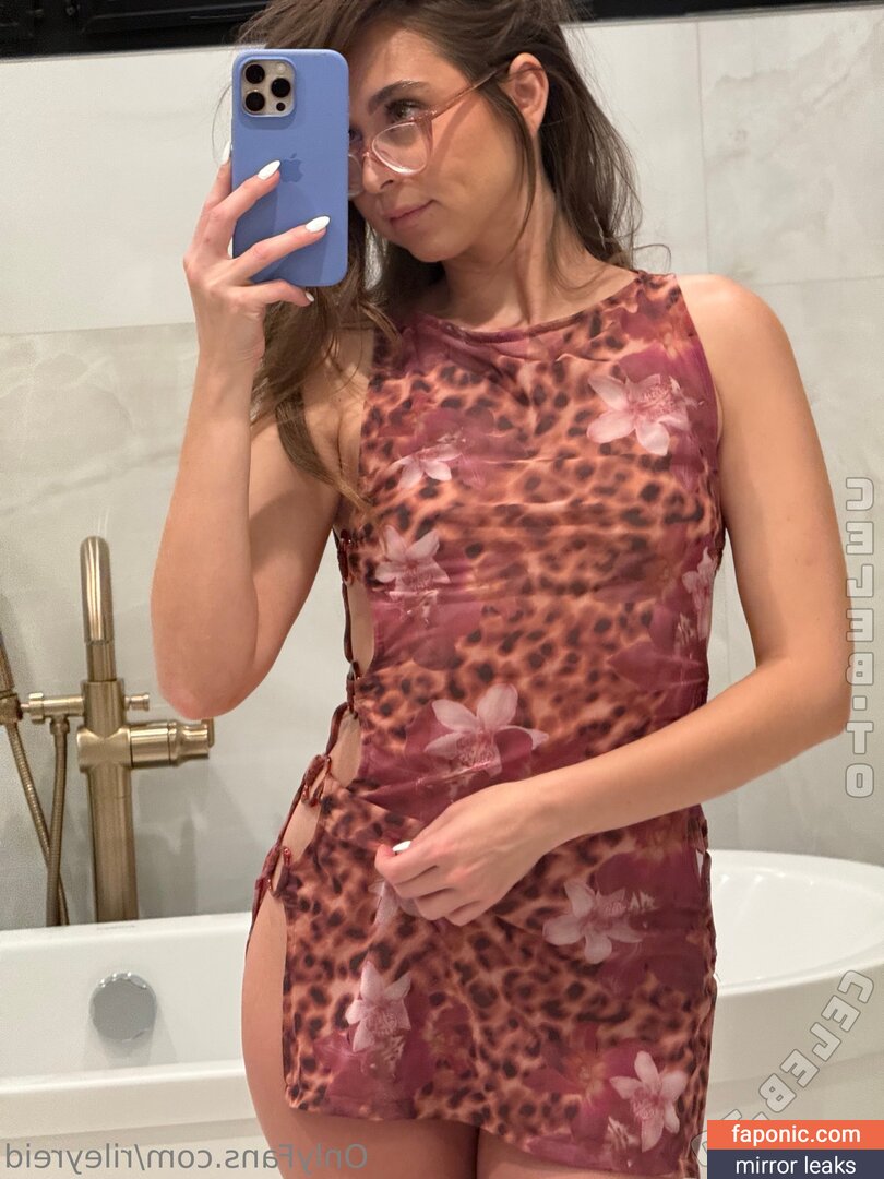 Riley Reid, RileyReidTikTok, hellorileyreid, rileyreidx3 Çıplak Sızıntılar OnlyFans Fotoğraf #2786