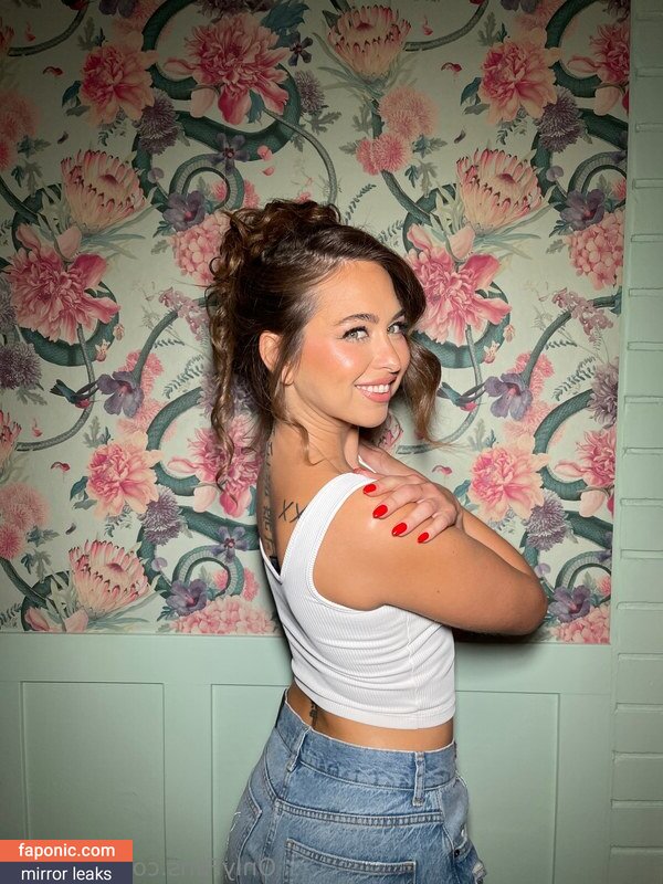 Riley Reid, RileyReidTikTok, hellorileyreid, rileyreidx3 Çıplak Sızıntılar OnlyFans Fotoğraf #3087