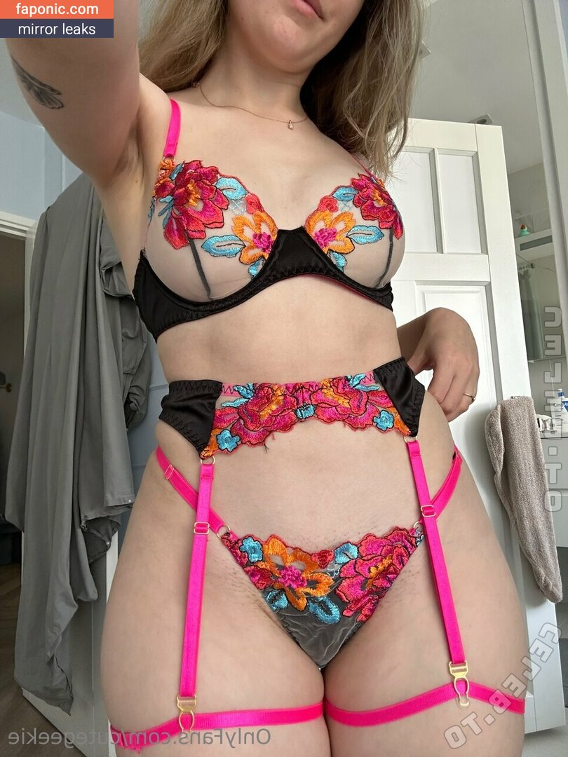 Cutegeekie, Cutelittlepearl, pearfixion Çıplak Sızıntılar OnlyFans Fotoğraf #688