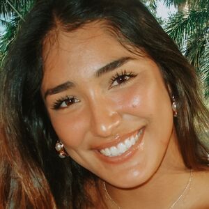 Adrianna Mier