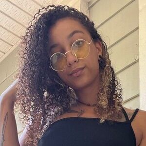 Avalia Moon