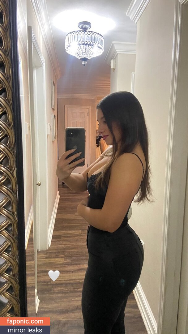 Isabella Deluca